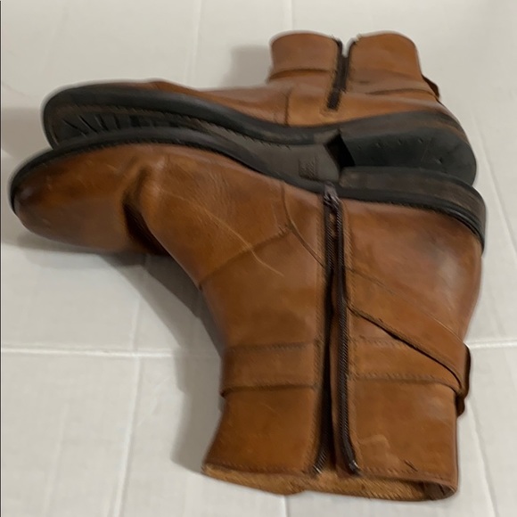 JOHNSTON & MURPHY MOC TOE LEATHER BOOTS main image 4